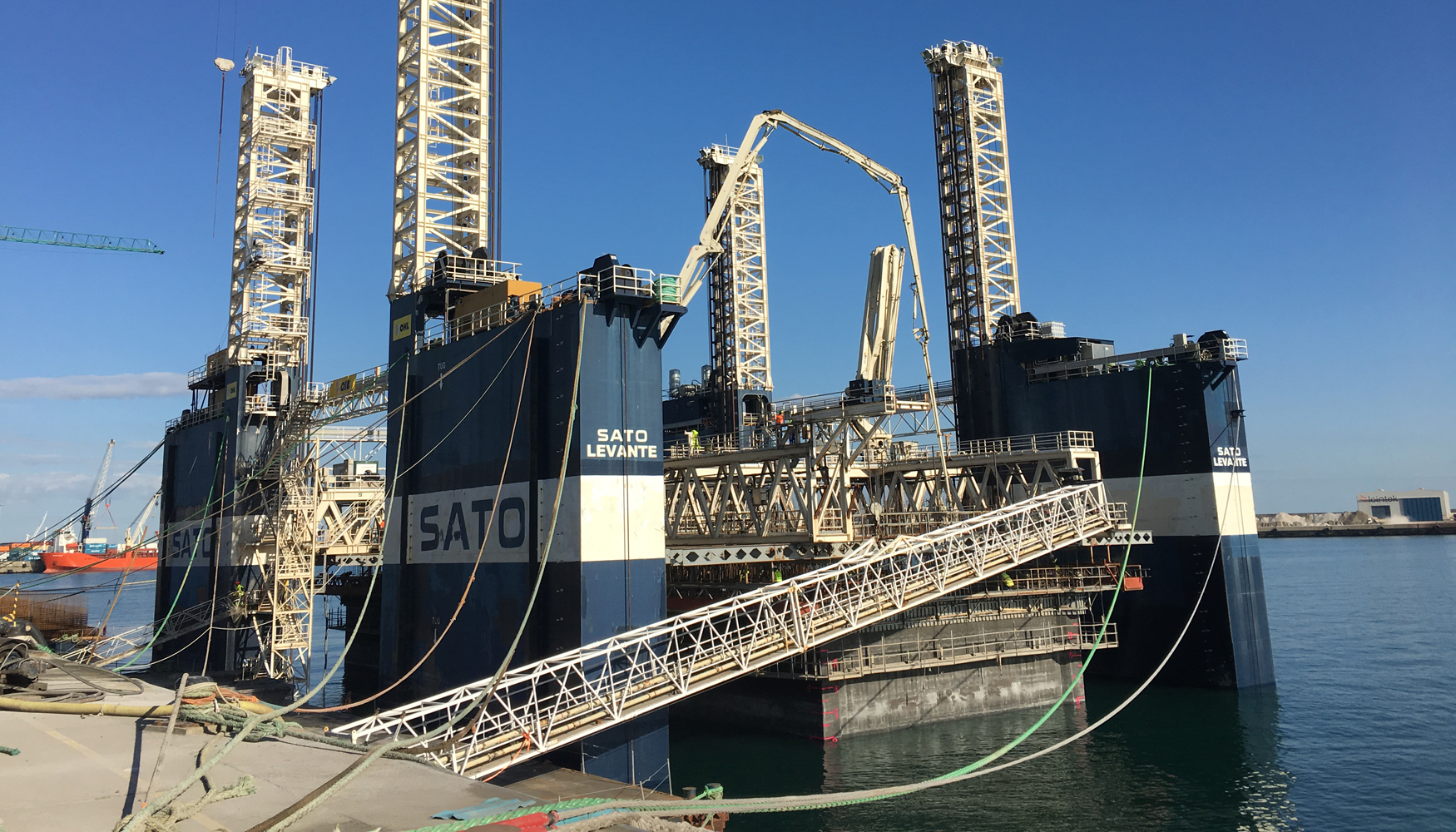 MC Spain suministra 505 toneladas de aditivos para 22 cajones flotantes de hormigón en el puerto de Bilbao