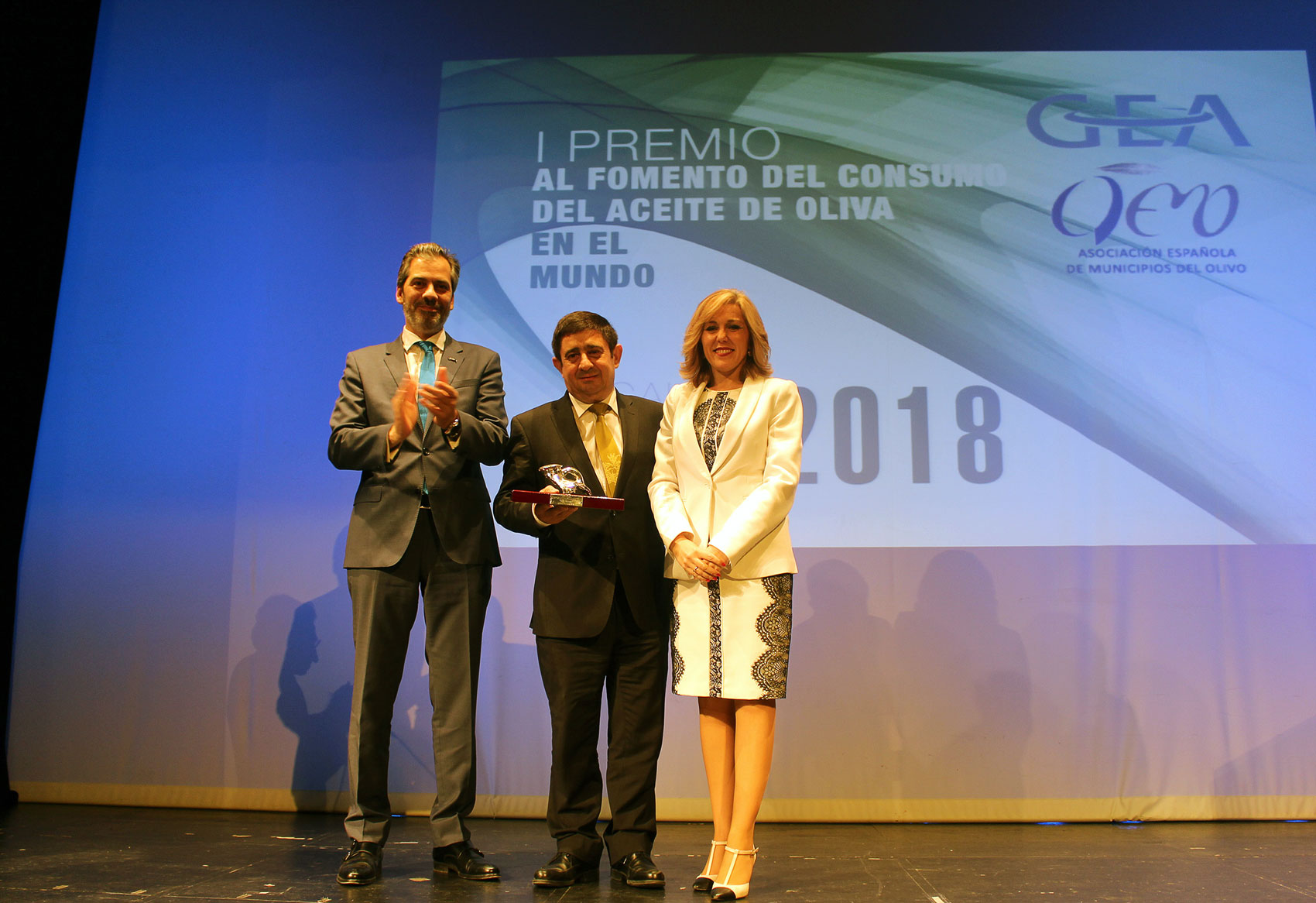 Engregado a 'Jaén Selección' el I Premio al Fomento del Consumo de Aceites de Oliva en el Mundo